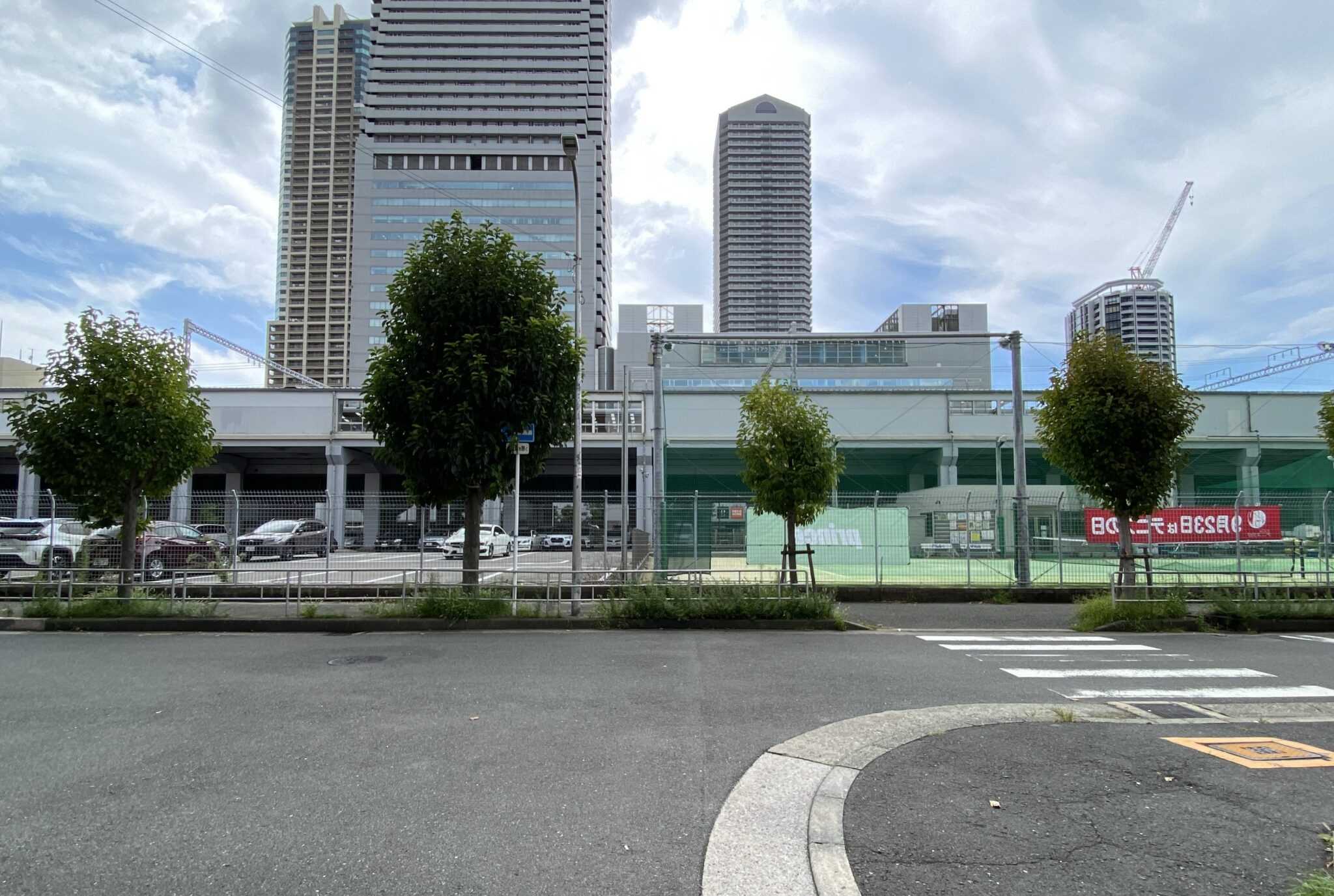 弁天町駅前の暫定利用施設がまもなく営業終了!もと交通科学博物館跡 22年9月の様子 - 大阪の近未来(大阪 関西の再開発巡り)